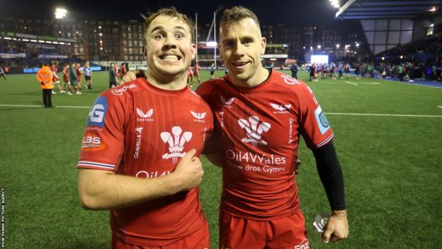 Scarlets half-backs Ioan Lloyd and Gareth Davies played the whole game against Cardiff