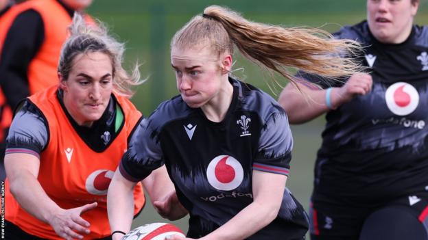 Catherine Richards during a Wales training session