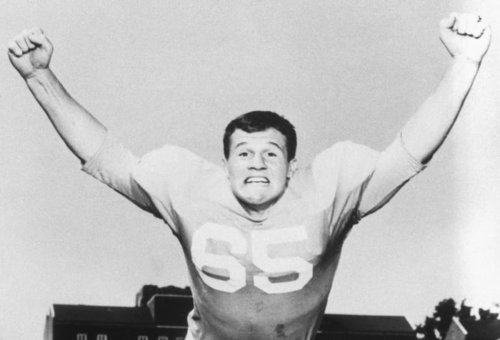 Steve DeLong, Defensive Lineman (1962-64)