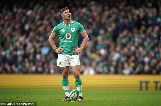 Jack Crowley opened the scoring with a penalty six minutes into the Aviva Stadium action