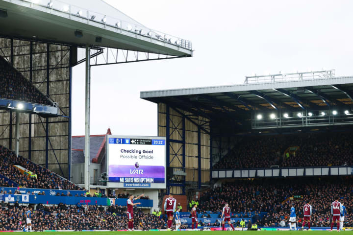 Everton FC v Aston Villa - Premier League