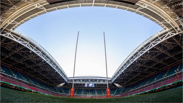 Principality Stadium roof