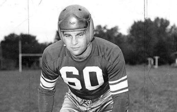 Tom Novak, Center/Linebacker (1946-'49)