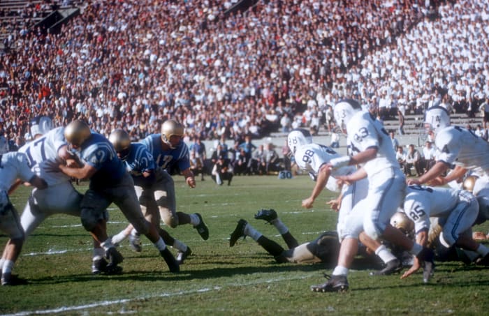 Billy Kilmer, Halfback/Quarterback/Punter (1958-60)