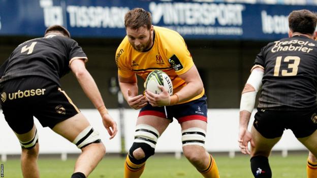 Iain Henderson carries the ball against Montpellier in the Challenge Cup last-16