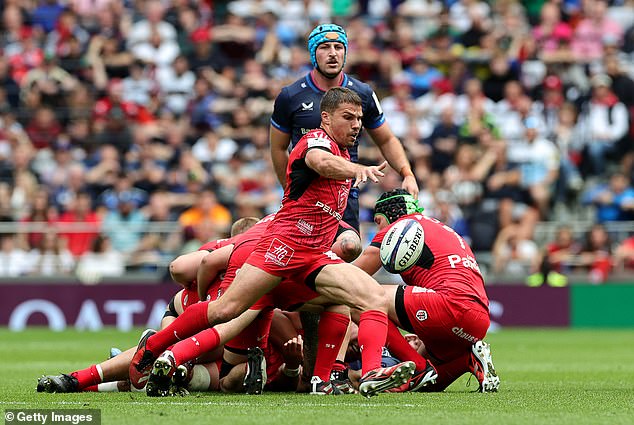 The superhuman scrum-half Dupont (centre) actually made some mistakes for a change, but lifted his team with crucial ruck turnovers and a 50-22