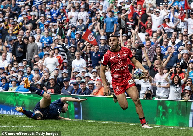 Matthis Lebel (right) thought he¿d won it with a try in the left corner from a Romain Ntamack cross-kick in extra time