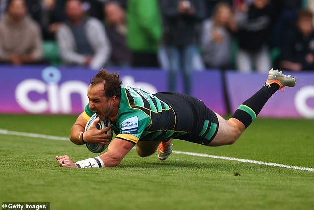 Northampton's Burger Odendaal scored the winners' only try of a tightly-contested semi-final