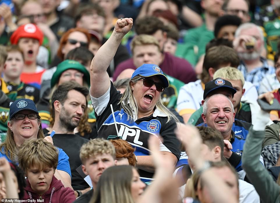 Bath supporters continued to cheer their team on despite being reduced to 14 men after prop Beno Obano was sent off