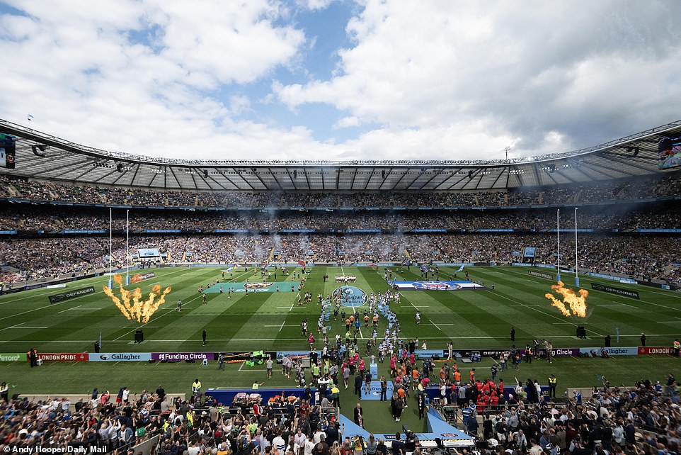 More than 81,000 fans were in attendance at Twickenham to witness history unfold between the two top-flight rivals