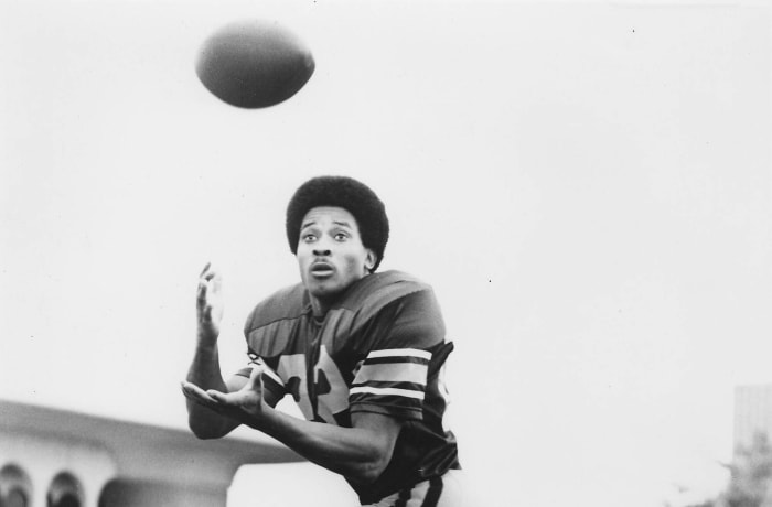 Lynn Swann, Wide Receiver (1971-73)