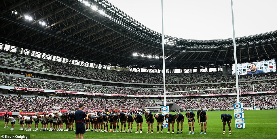 England's players also salute the supporters after an impressive 52-17 victory which kickstarted their summer tour