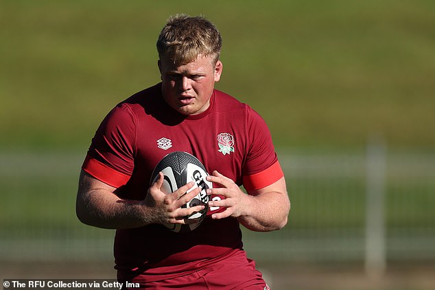 Fin Baxter, 22, is handed his debut as England search for a first win at the All Blacks since 2003