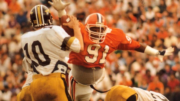 Michael Dean Perry, Defensive Lineman (1984-'87)