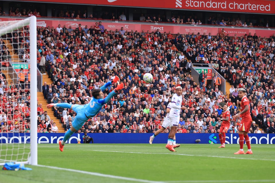 Liverpool striker Nunez scored his first goal of the season in stunning fashion