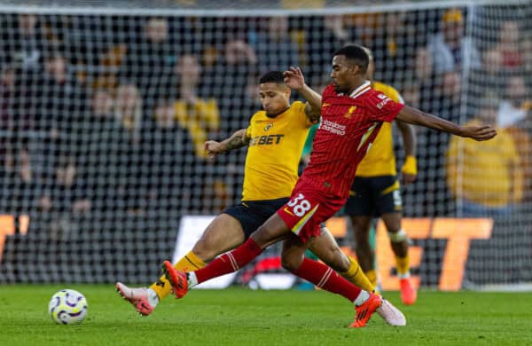 WOLVERHAMPTON, ENGLAND - Saturday, September 28, 2024: Liverpool's Ryan Gravenberch during the FA Premier League match between Wolverhampton Wanderers FC and Liverpool FC at Molineux Stadium. (Photo by David Rawcliffe/Propaganda)