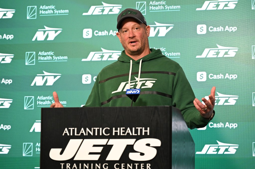 Jets offensive coordinator Nathaniel Hackett speaks with the media before practice