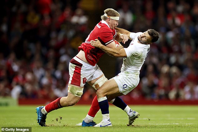 Wainwright is set to soon return to domestic action before the November Tests in the United Rugby Championship