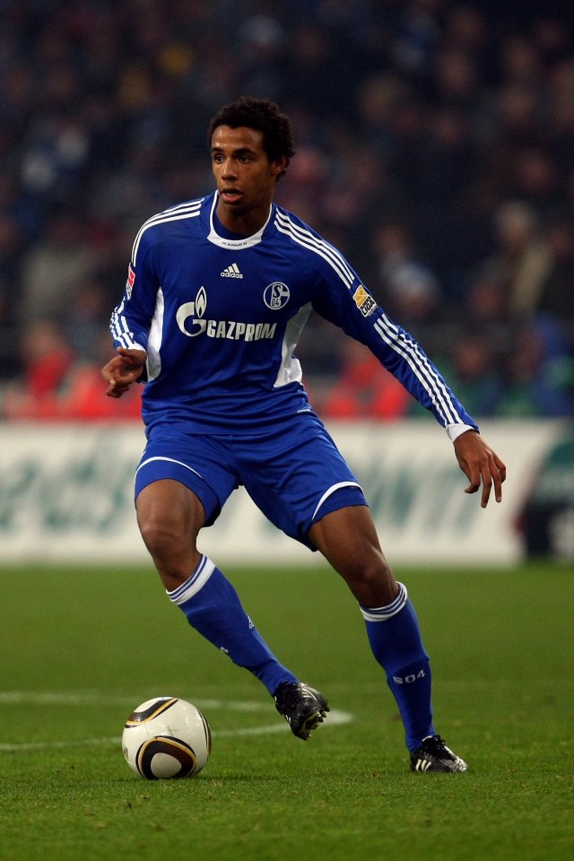 Matip developed his renowned flair for dribbling coming through the ranks at Schalke