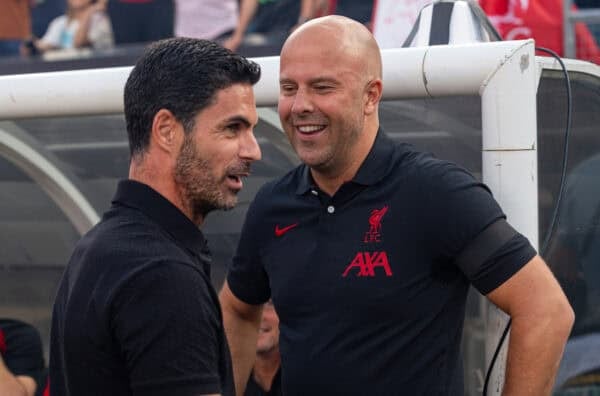 PHILADELPHIA - Wednesday, July 31, 2024: Liverpool's head coach Arne Slot (R) and Arsenal's manager Mikel Arteta during a pre-season friendly match between Liverpool FC and Arsenal FC at the Lincoln Financial Field on day eight of the club's pre-season tour of the USA. (Photo by David Rawcliffe/Propaganda)