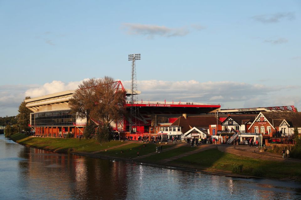 Forest's home is right next to the River Trent