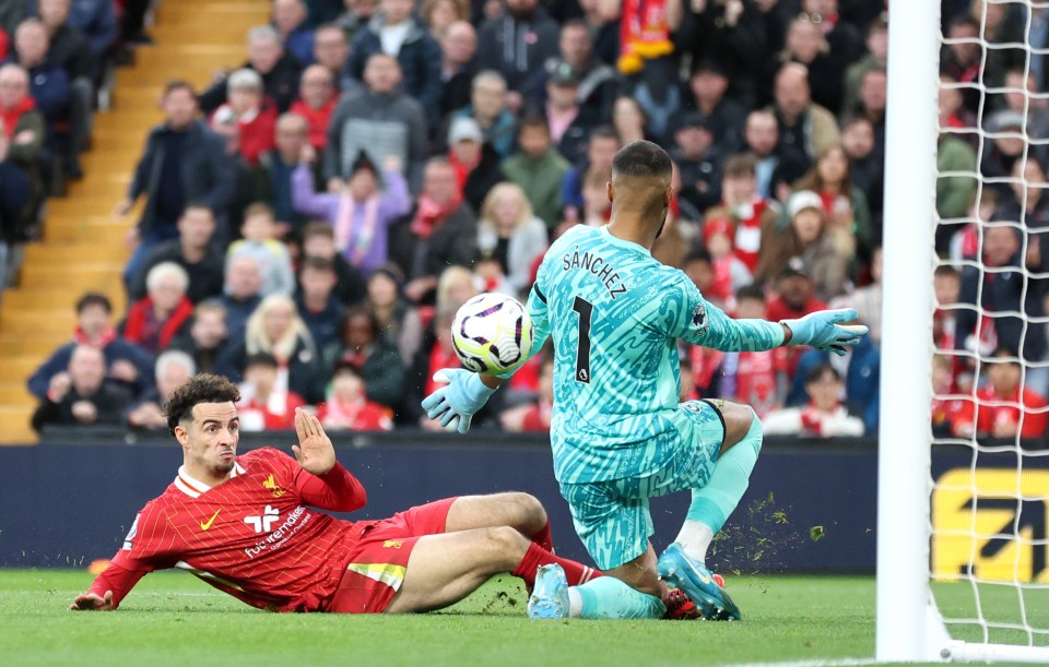 Jones beat Chelsea goalkeeper Sanchez to the 50-50 to poke home the winner on 51 minutes