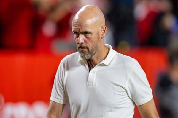 COLUMBIA - Saturday, August 3, 2024: Manchester United's manager Erik ten Hag during a pre-season friendly match between Liverpool FC and Manchester United FC at the Williams-Brice Stadium on day eleven of the club's pre-season tour of the USA. Liverpool won 3-0. (Photo by David Rawcliffe/Propaganda)