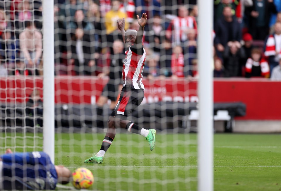 Brentford made it 2-2 before half-time as Clarke (bottom left) scored an own-goal