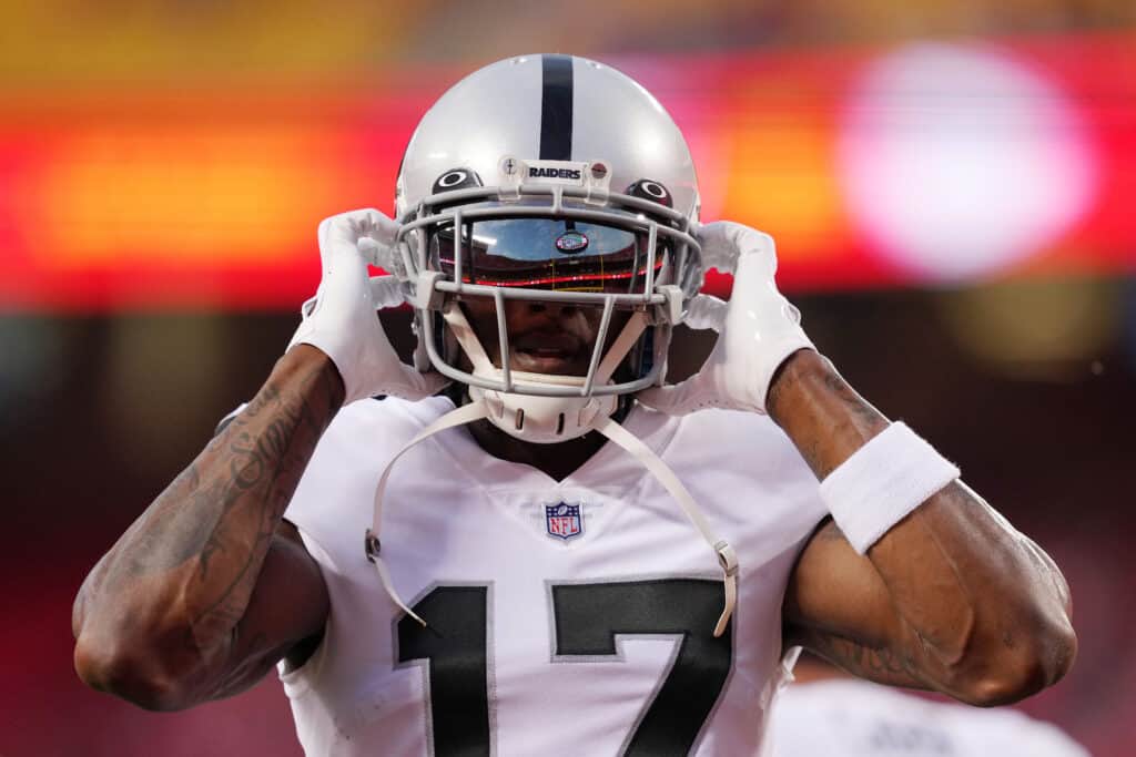 Davante Adams #17 of the Las Vegas Raiders warms up prior to the game against the Kansas City Chiefs at Arrowhead Stadium on October 10, 2022 in Kansas City, Missouri.