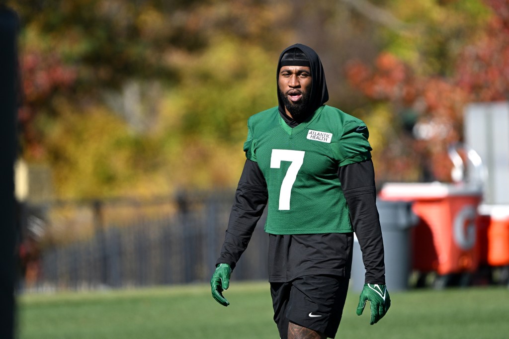 Haason Reddick looks on at Jets practice on Oct. 25, 2024. 