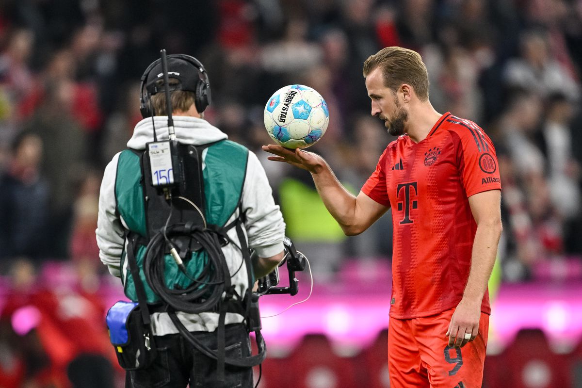 FC Bayern München v VfB Stuttgart - Bundesliga