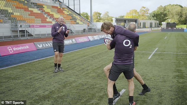 The episode ends in argy-bargy as the pair engage in something of a playground ruck