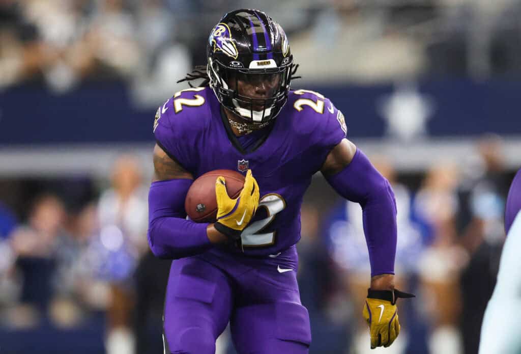 ARLINGTON, TEXAS - SEPTEMBER 22: Derrick Henry #22 of the Baltimore Ravens runs for a touchdown against the Dallas Cowboys during the third quarter at AT&T Stadium on September 22, 2024 in Arlington, Texas