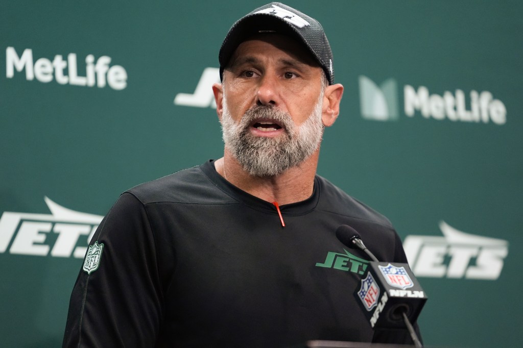 Jeff Ulbrich speaks to the media after the Jets' win over the Texans on Oct. 31, 2024.