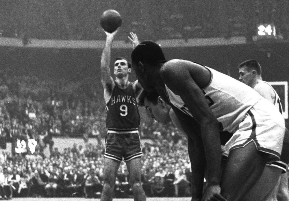 Bob Pettit vs. Boston Celtics