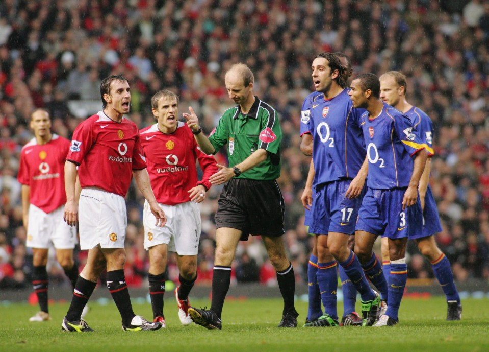 United ended Arsenal's unbeaten streak with a controversial 2-0 win in October 2004