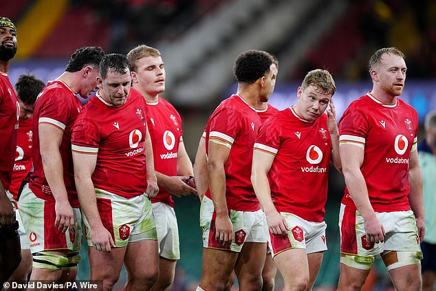 Wales and Gatland are in real trouble with their defeat by Australia their 11th straight loss