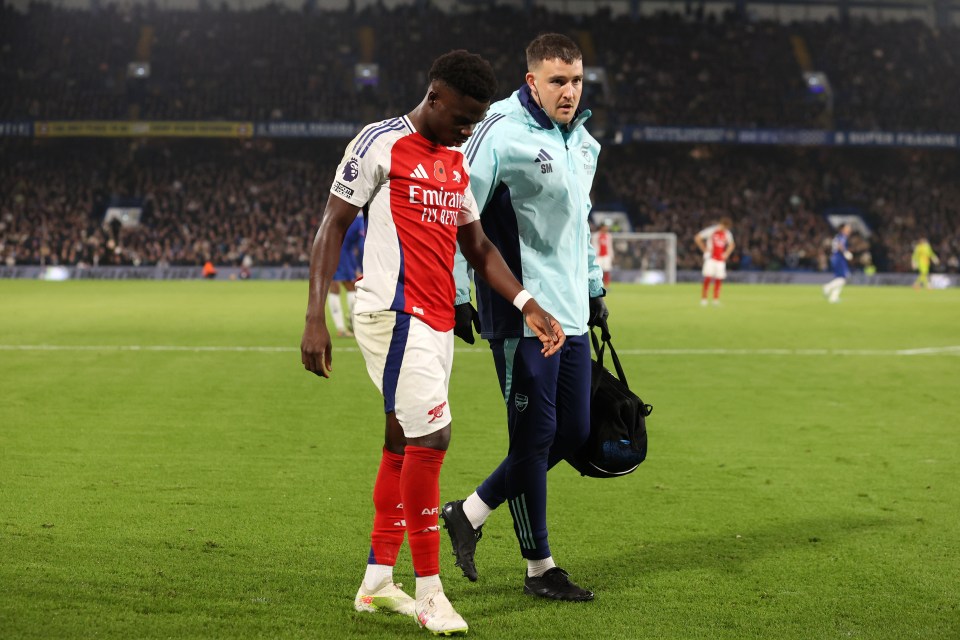 Saka limped off at Stamford Bridge