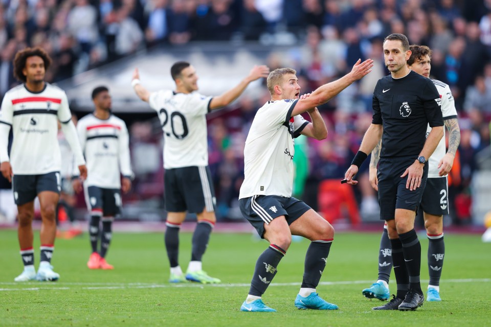 United players were incensed by David Coote's decision to award West Ham a penalty in the dying stages