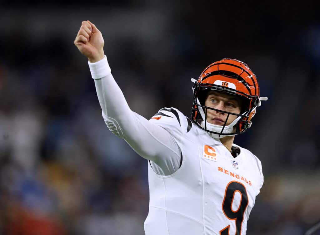 INGLEWOOD, CALIFORNIA - NOVEMBER 17: Joe Burrow #9 of the Cincinnati Bengals reacts after an incompletion during a 34-27 loss to the Los Angeles Chargers at SoFi Stadium on November 17, 2024 in Inglewood, California. 