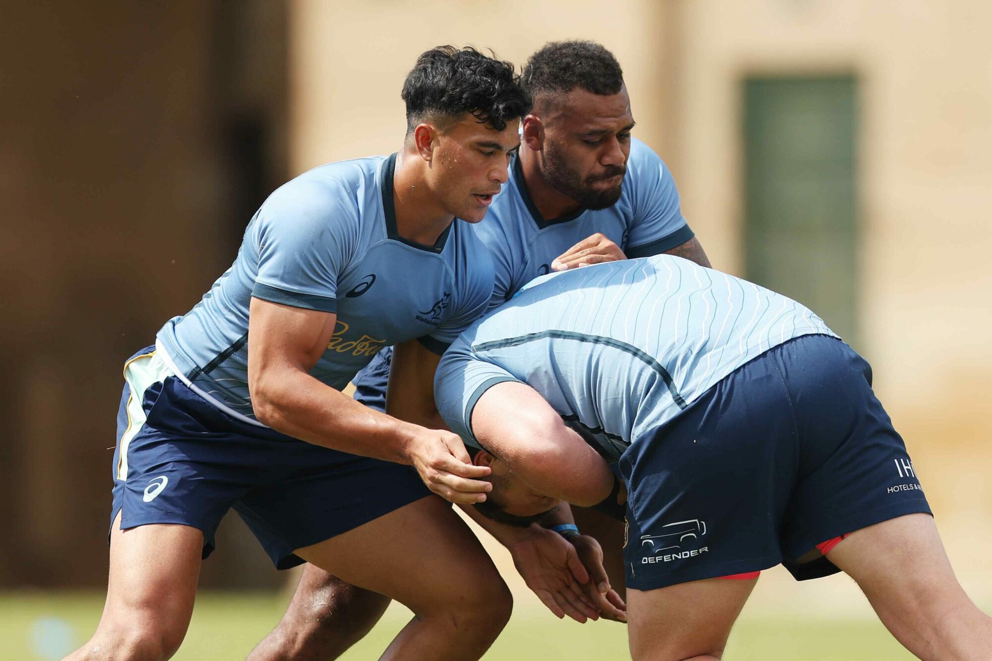 Joseph Suaalii and Samu Kerevi trains with the Wallabies. (Photo by Mark Metcalfe/Getty Images)