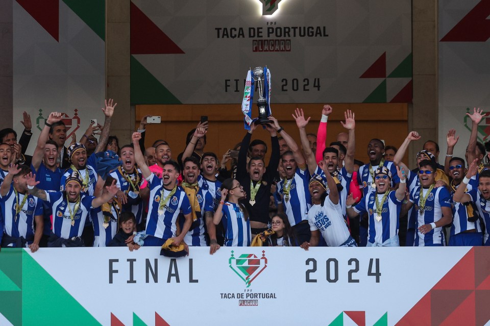 Conceicao won 11 trophies during his Porto tenure