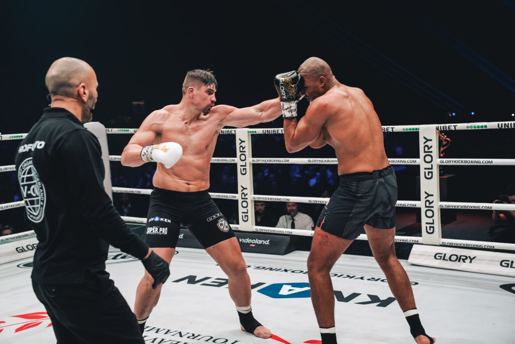 Rico VERHOEVEN VS RIGTERS GLORY Collision 7 4