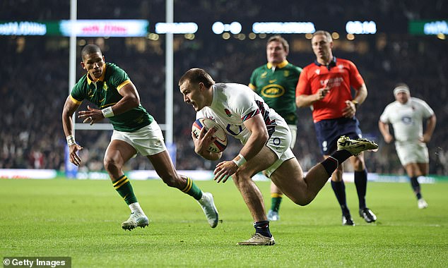 England scored the first try of the game when Ollie Sleightholme (centre) crossed the line