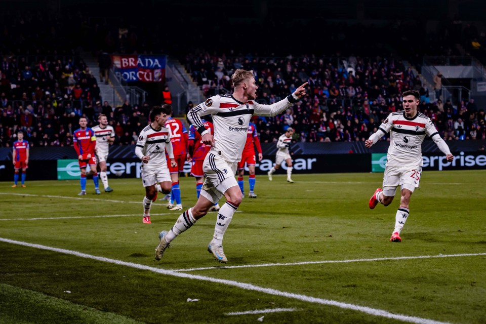 Hojlund's brace saved Manchester United against Viktoria Plzen