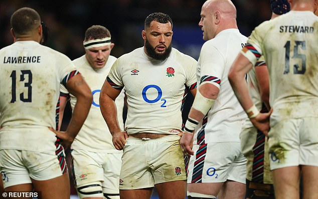 England suffered a fifth straight defeat at the hands of South Africa on Saturday evening