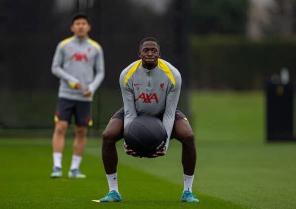 LIVERPOOL, ENGLAND - Monday, November 4, 2024: Liverpool's Ibrahima Konaté with a medicine ball during a training session at the AXA Training Centre ahead of the UEFA Champions League match between Liverpool FC and Bayer 04 Leverkusen. (Photo by David Rawcliffe/Propaganda)