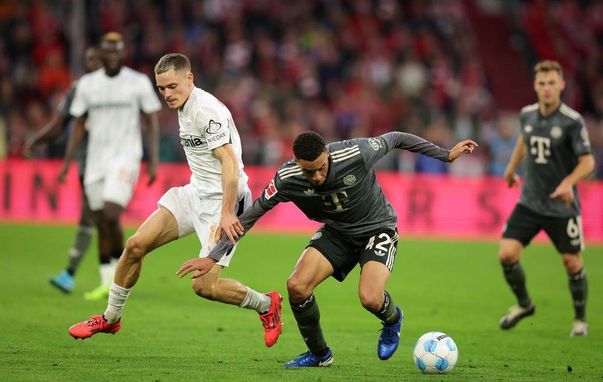 FC Bayern München v Bayer 04 Leverkusen - Bundesliga